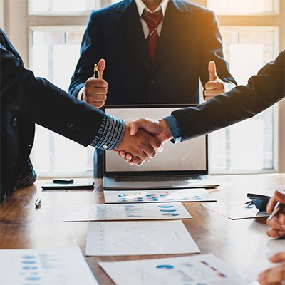 القضايا التجارية